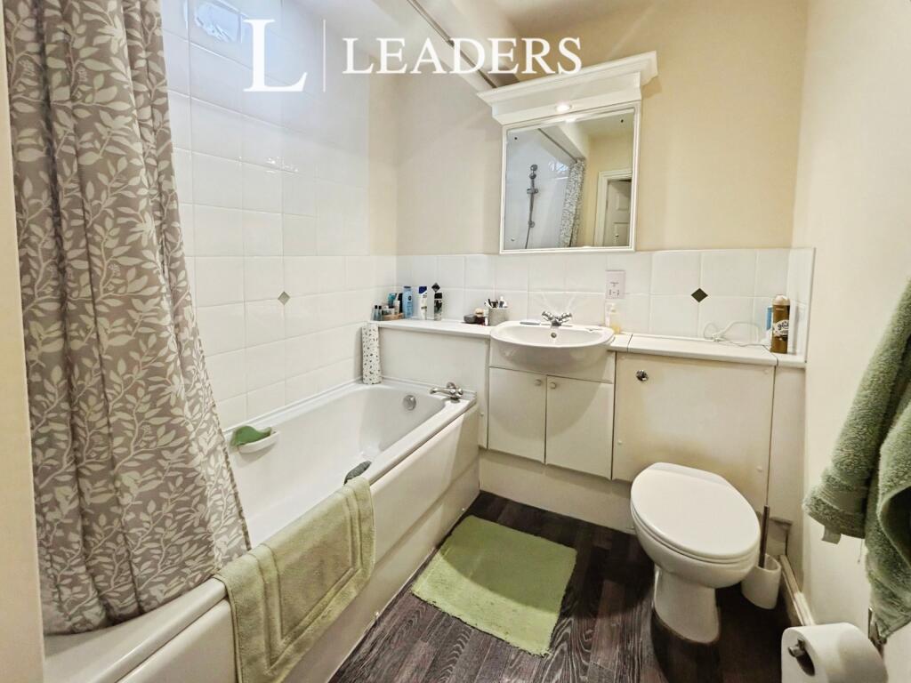 Apartment in Warrington - View 5