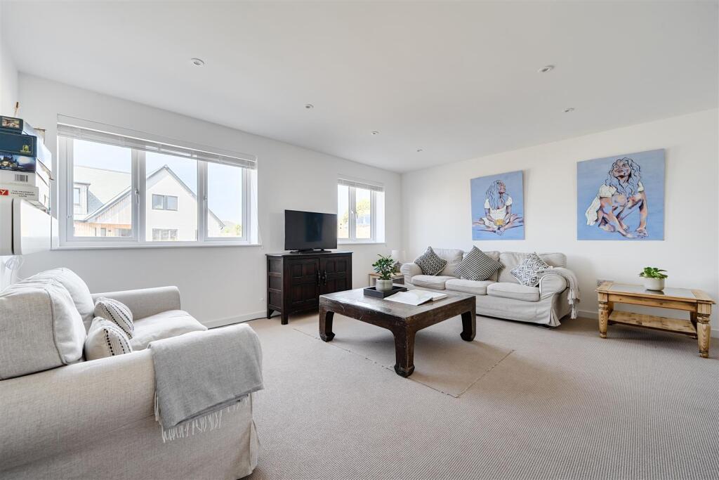 House in Truro - View 5
