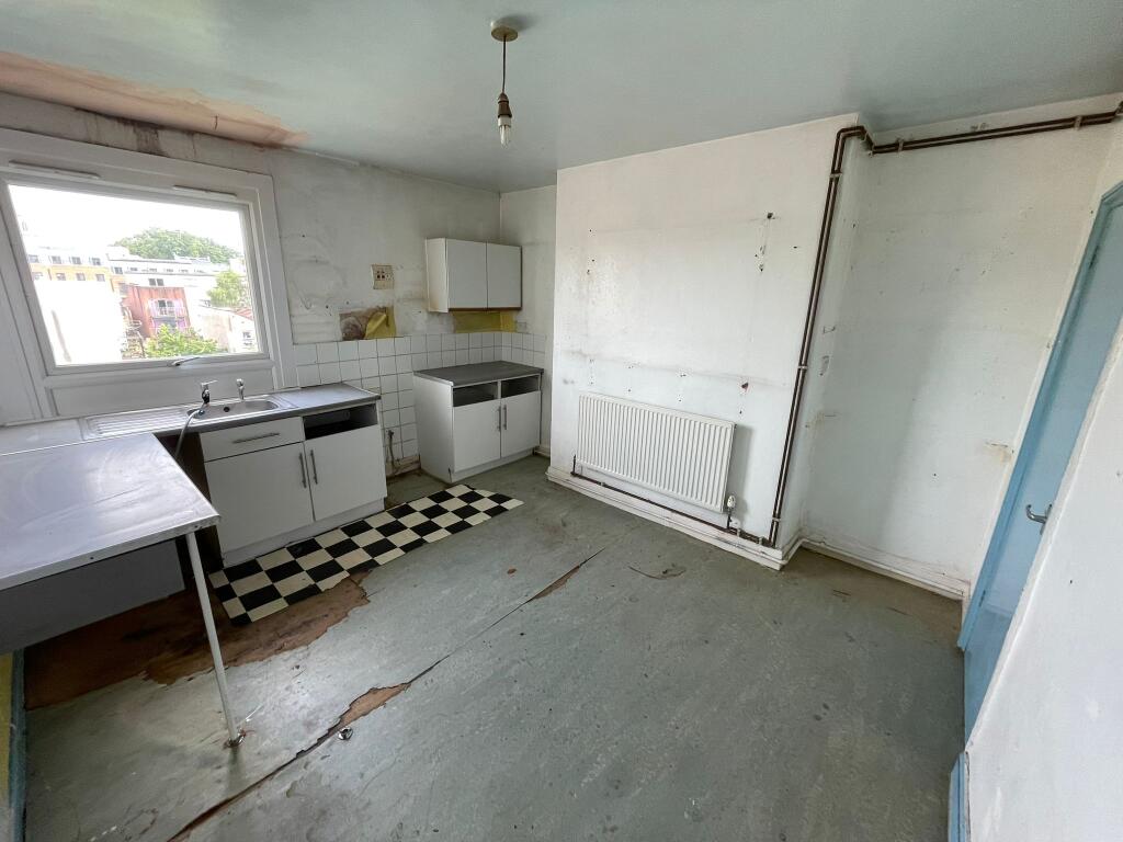 Apartment in Bristol, Stokes Croft, St Paul's - View 3