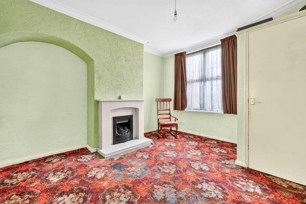House in London - View 2