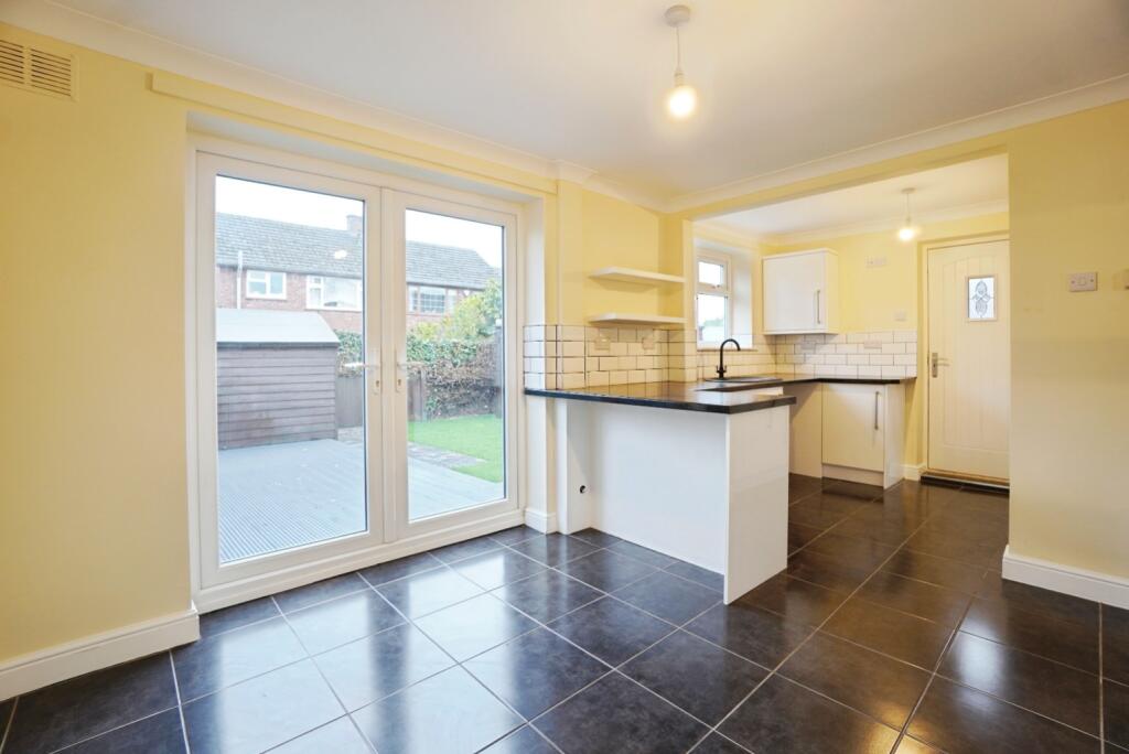 Station Avenue Ranskill - A perfect location for families. photo 2