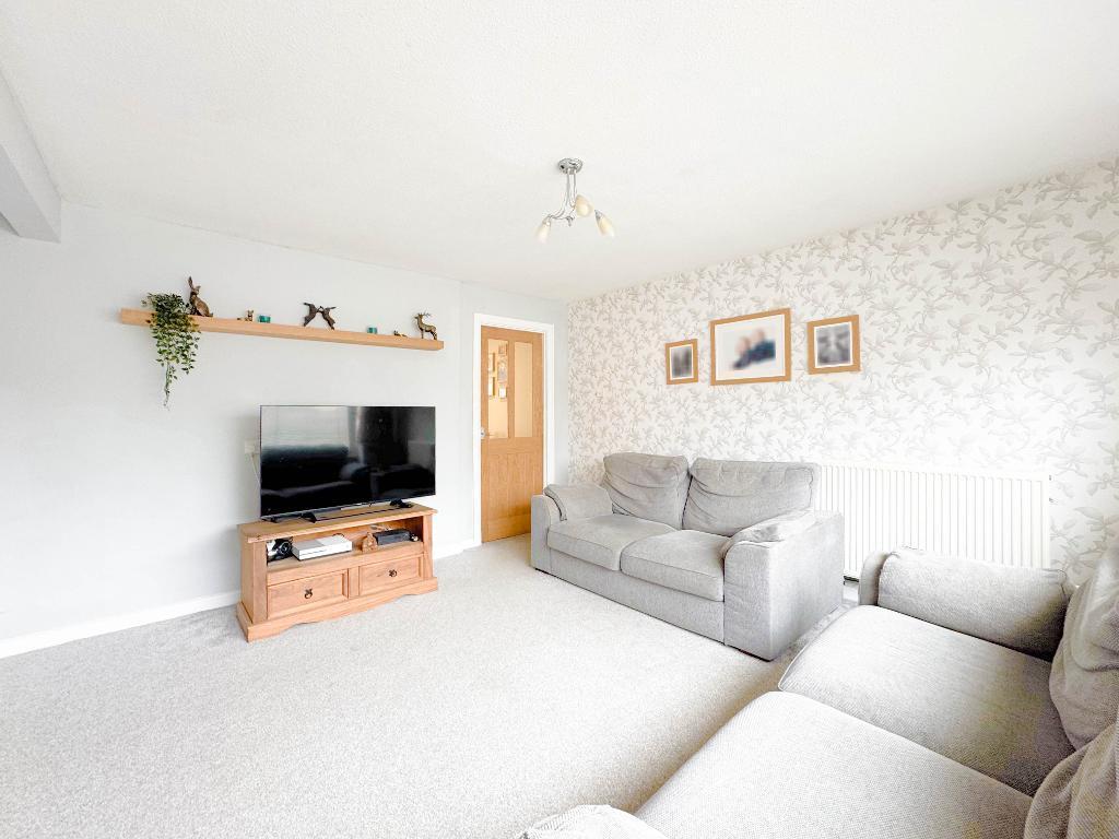 Marston Road, Trowbridge, Wiltshire, BA14 0LR photo 4