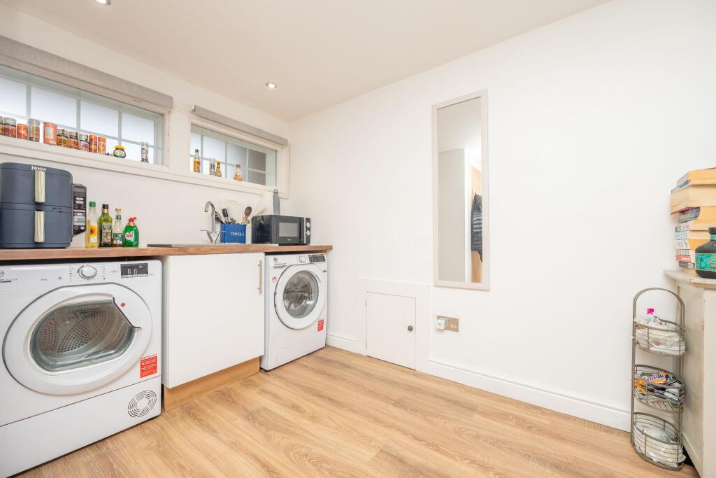 Additional image 12 of Henley Street, Alcester, B49