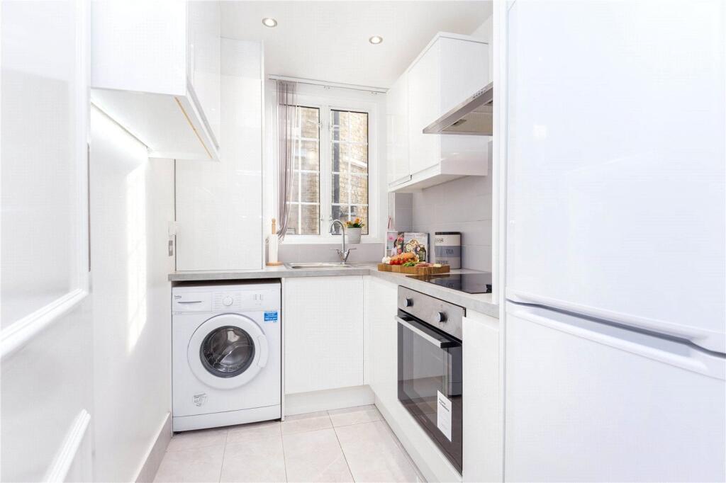 Apartment in London - View 5