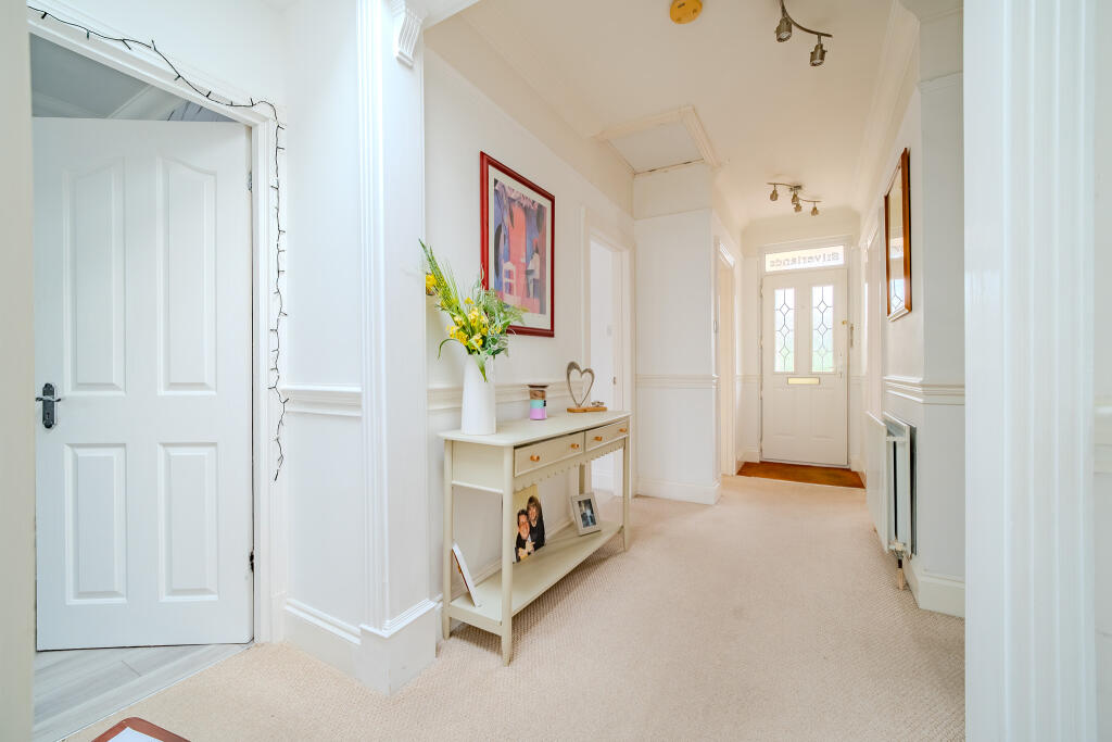 House in Brighton - View 5