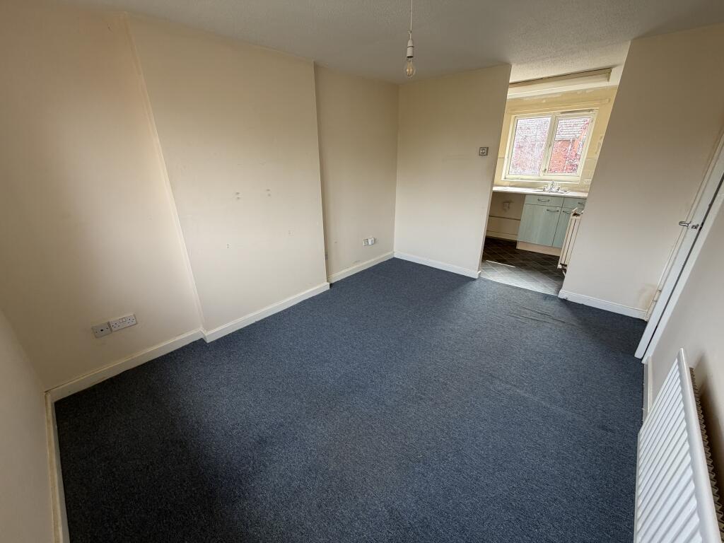Apartment in Preston - View 3