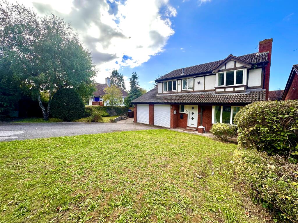 Main image of property: Craig Y Don, Llandudno, LL30 1UE