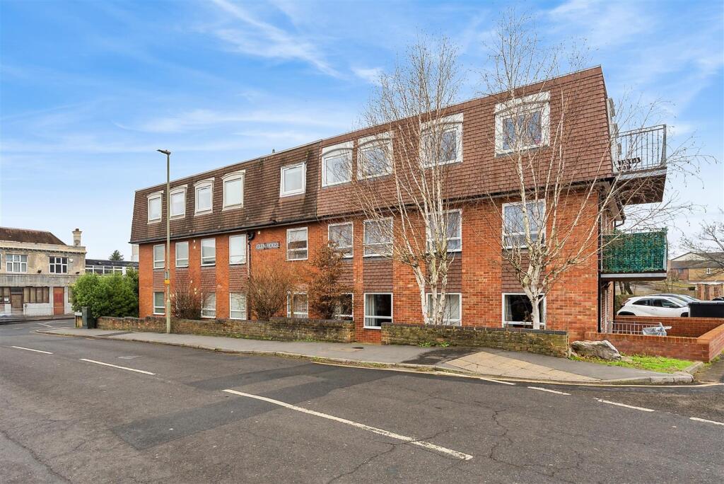 Main image of property: East Street, Epsom