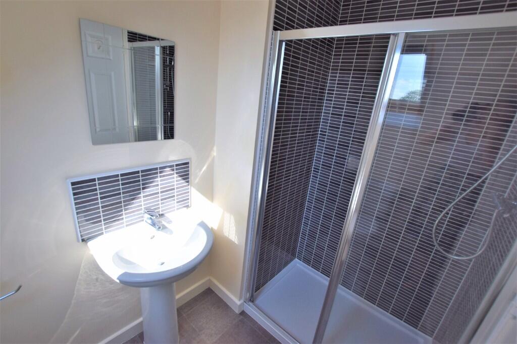 House in Ipswich - View 4