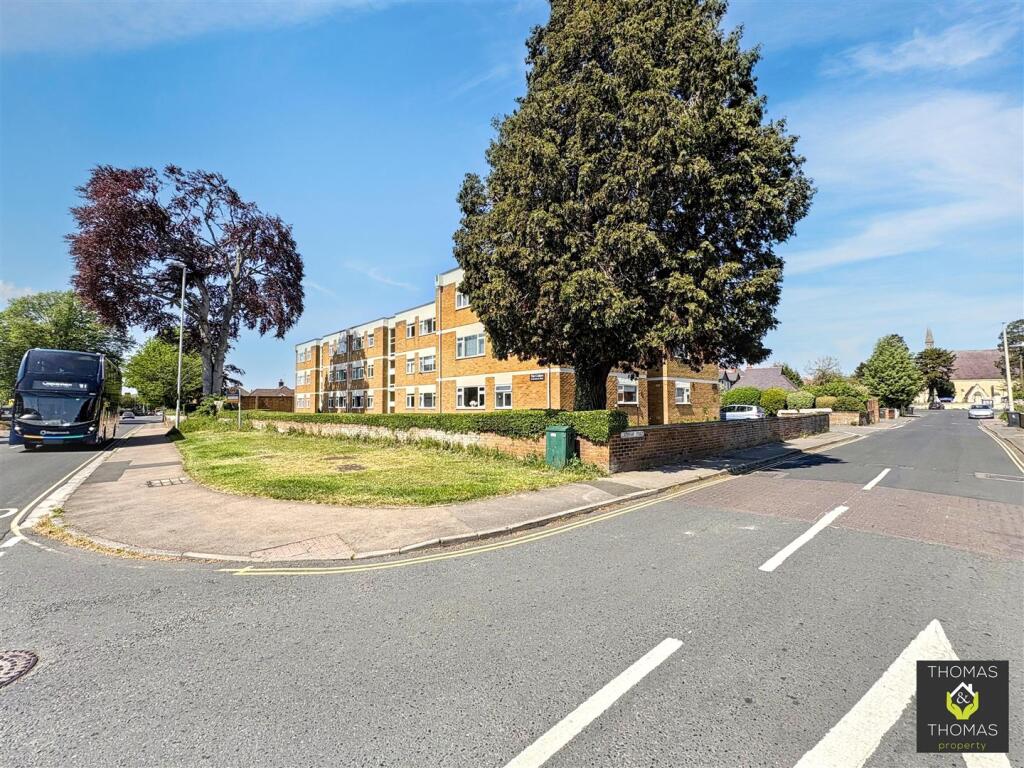 Main image of property: Hucclecote Road, Huccelcote