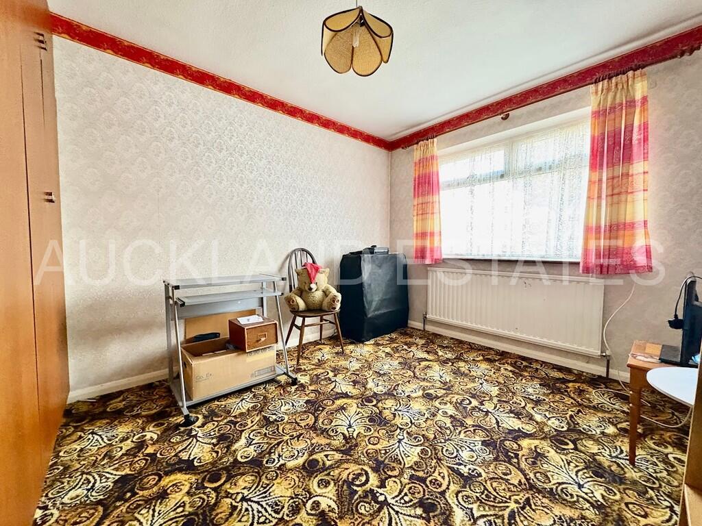 Additional image 11 of Knolles Crescent, Welham Green