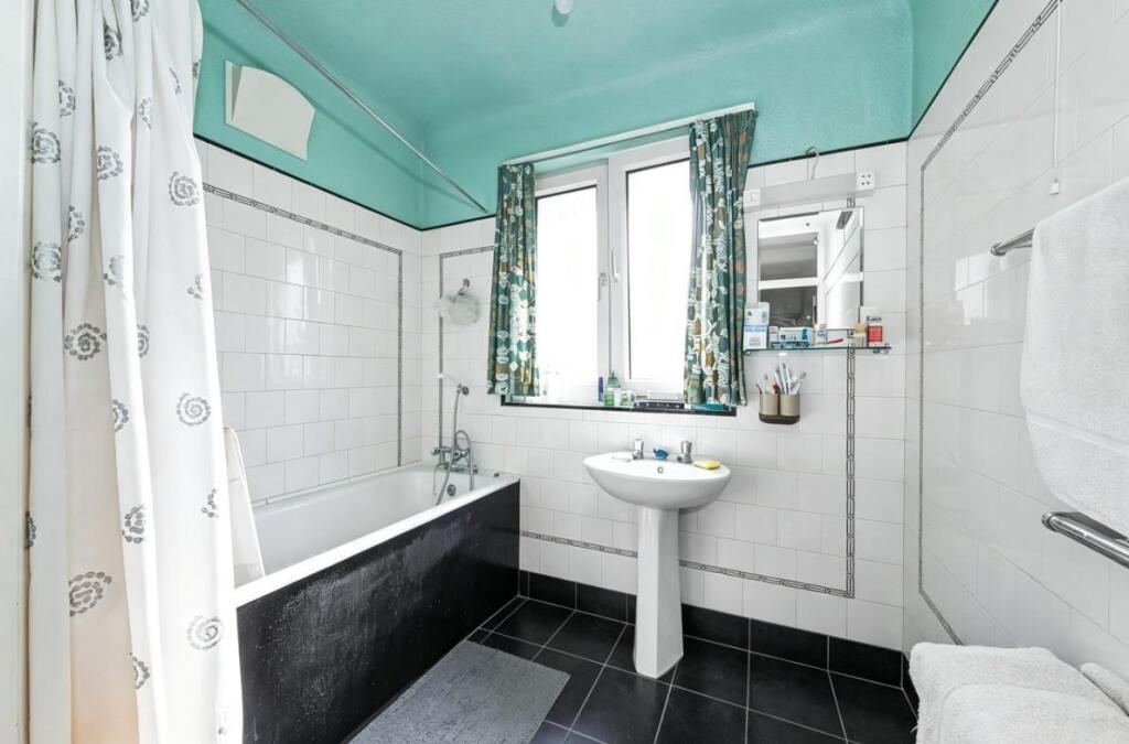 House in London - More