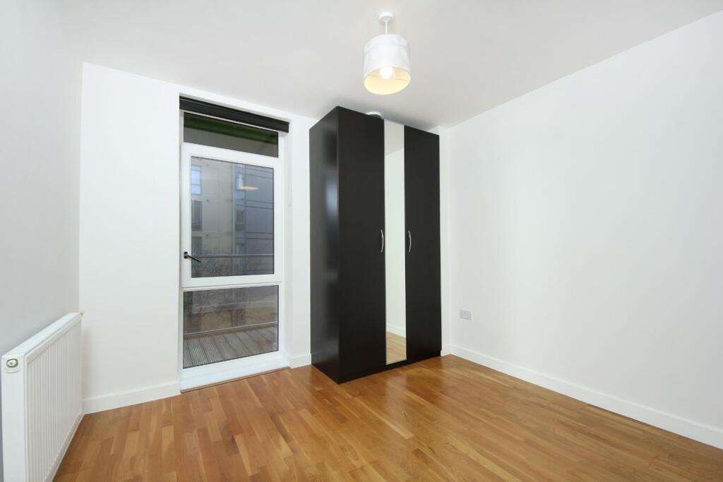 Apartment in London - View 3