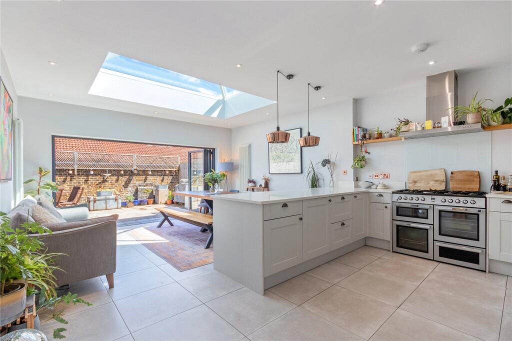 Main image of property: Tivoli Road, West Norwood, London, SE27