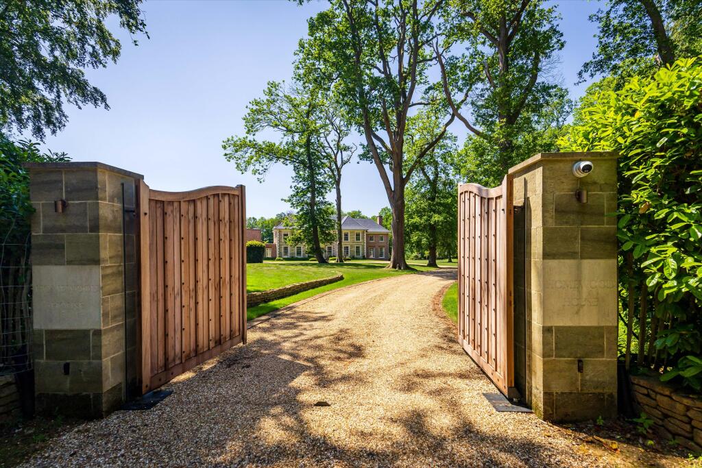 House in Waverley, Hydestile, Munstead and Tuesley - View 5