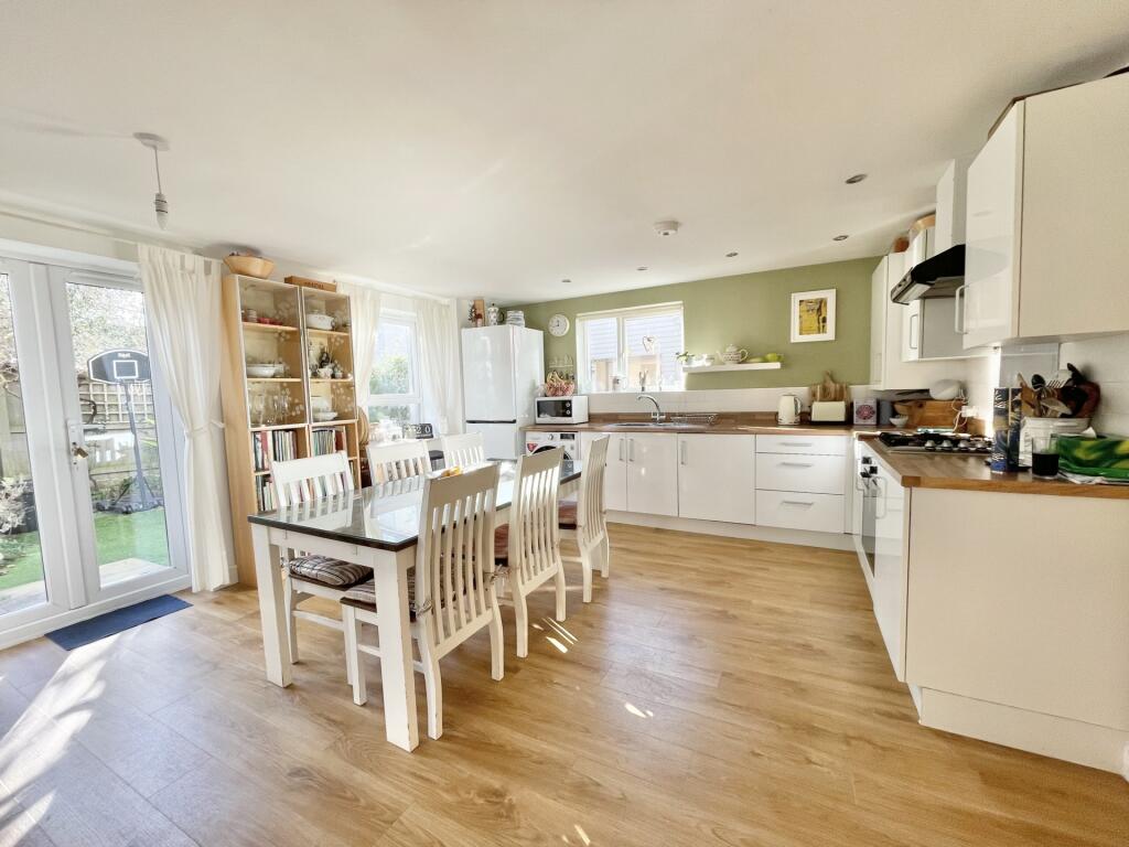 Apartment in Exeter, Devon - View 2