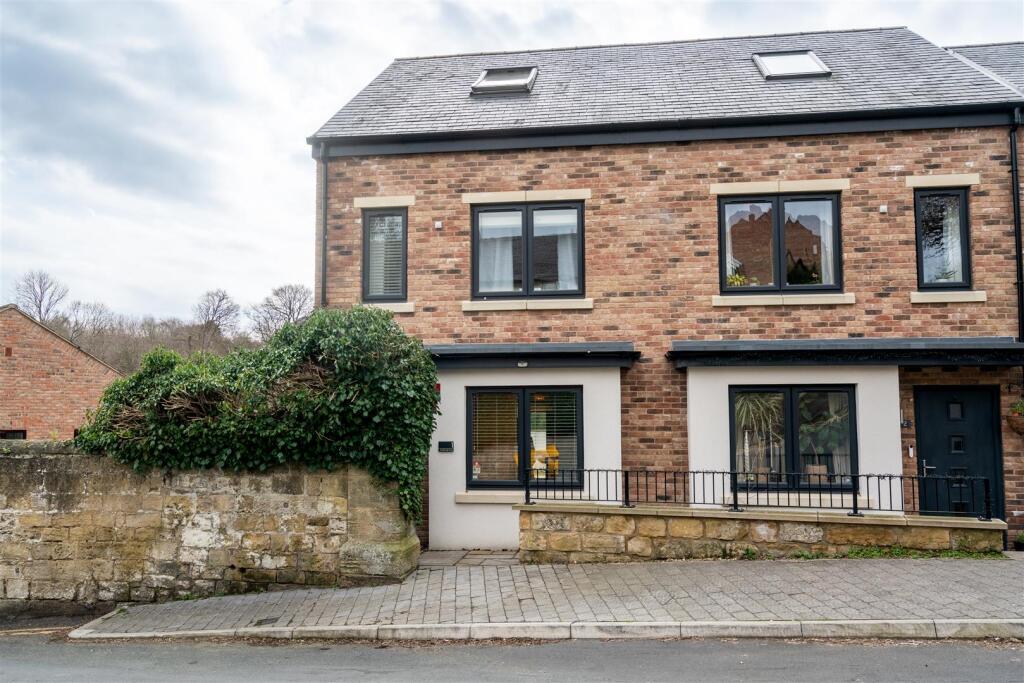 Main image of property: Castle Ings Court, Knaresborough