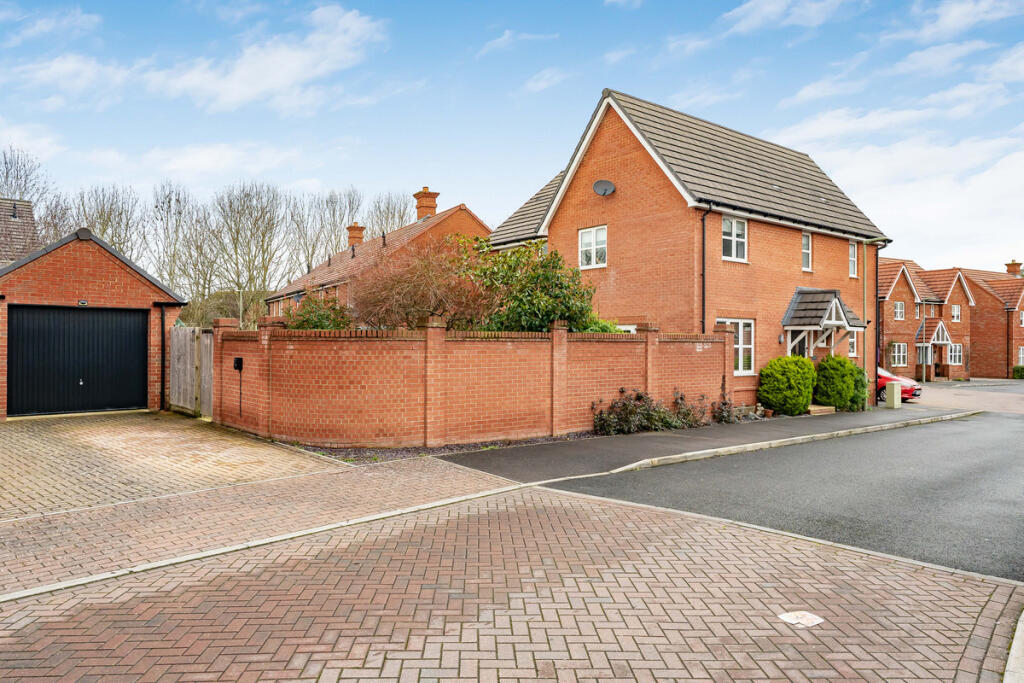 Main image of property: Teasel Bank, Harwell, OX11