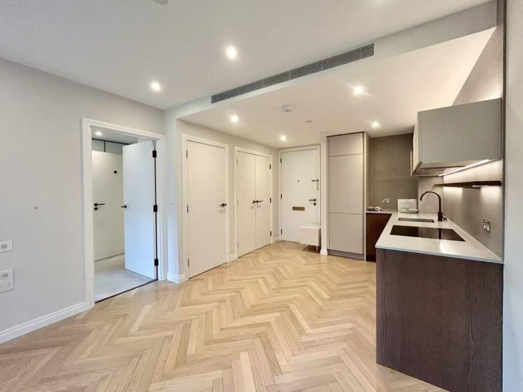 Apartment in London - View 4