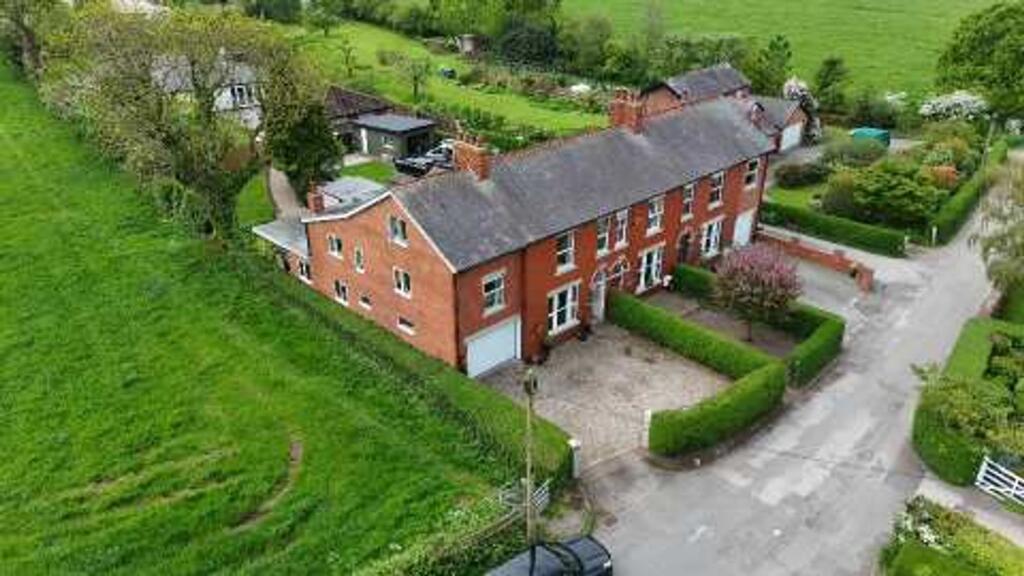 Main image of property: Hall Lane, Longton, PR4