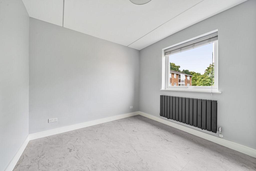 Apartment in London - More