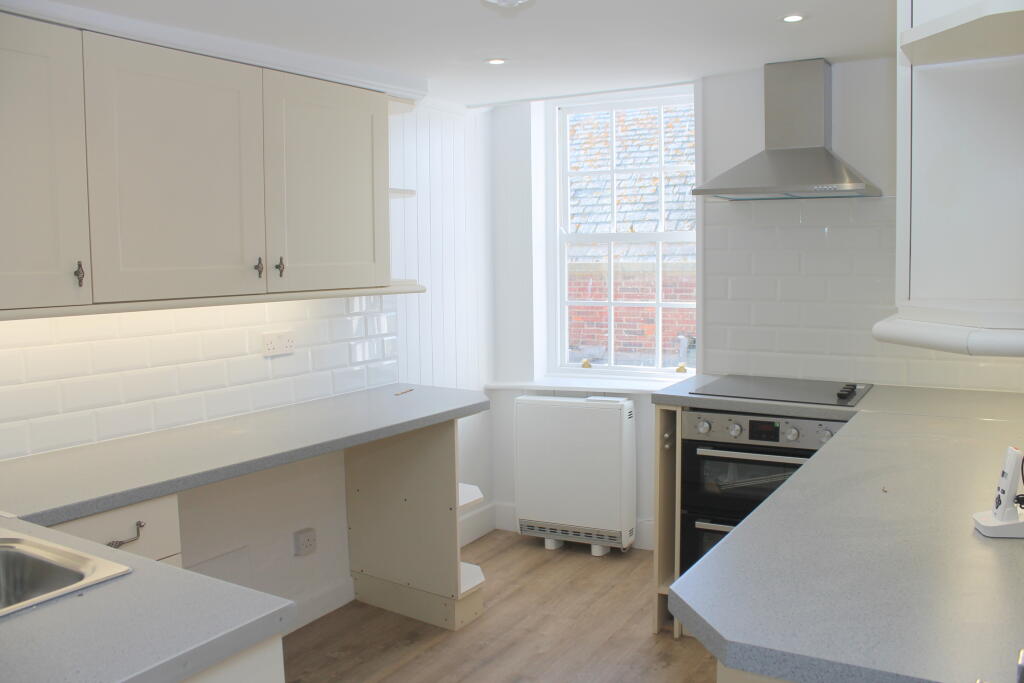 Flat 3 kitchen