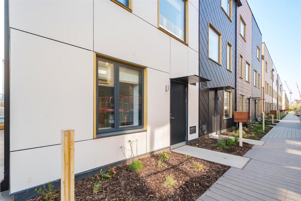 Main image of property: Solar Avenue, Climate Innovation District