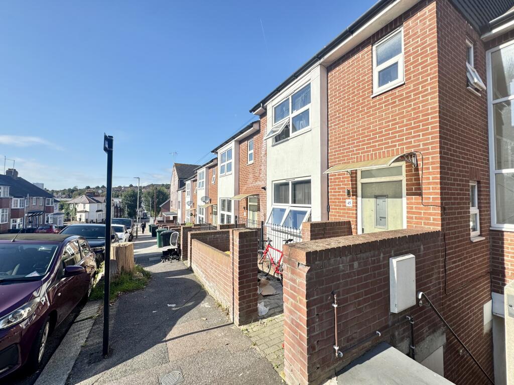 Main image of property: Coombe Road, Brighton, BN2 4ED