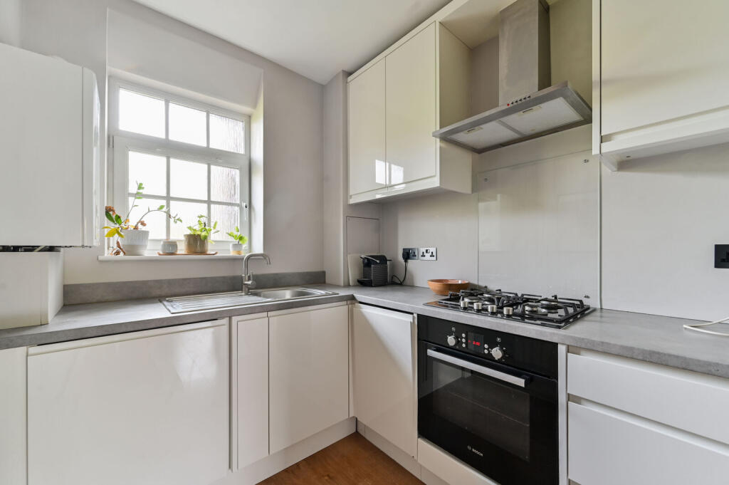Apartment in London - View 4