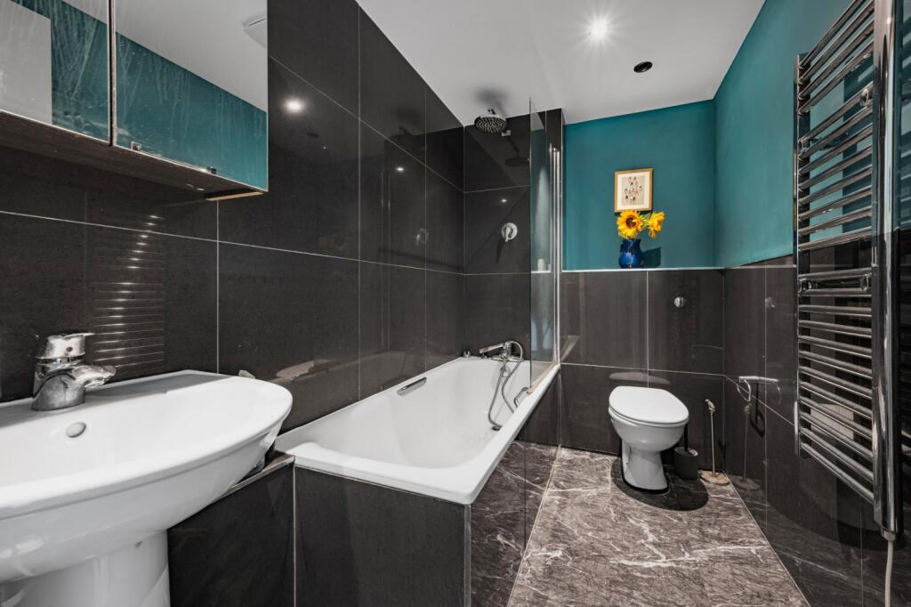 Apartment in London - View 4