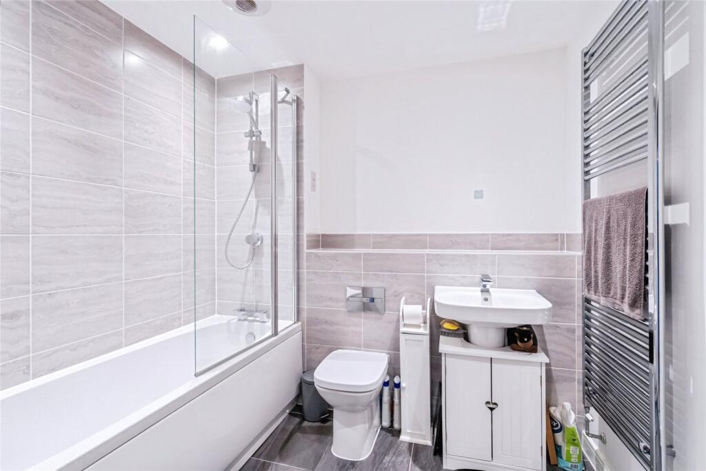Apartment in Chichester, Oving - More