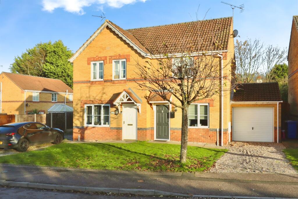 2-bed semi-detached on Forest Walk, Worksop, £150,000