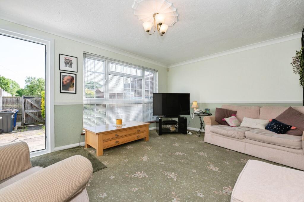 House in South Ockendon, Essex - View 3