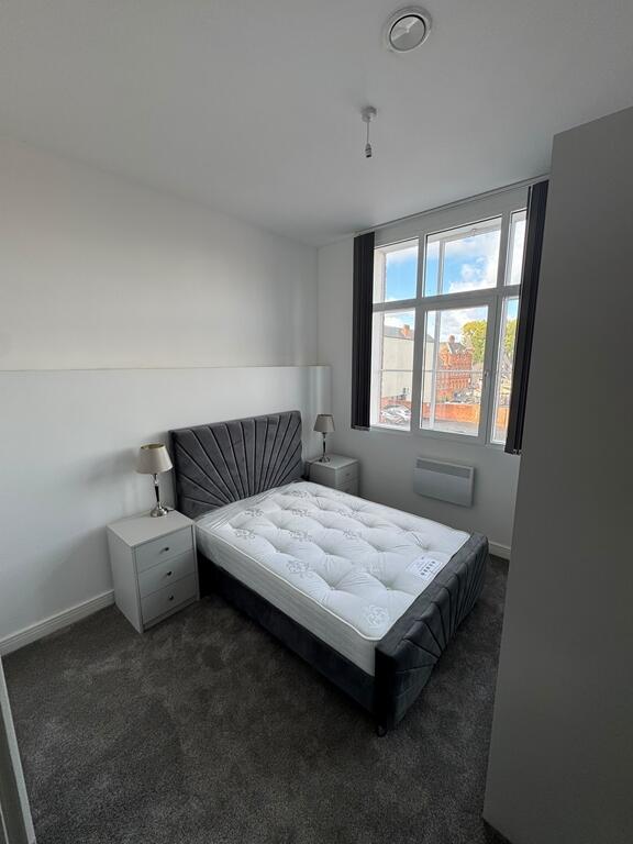 Apartment in Birmingham, Jewellery Quarter - View 4