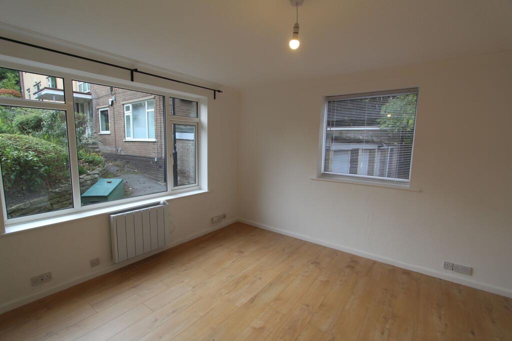 Apartment in Sheffield, Banner Cross, Ecclesall - More