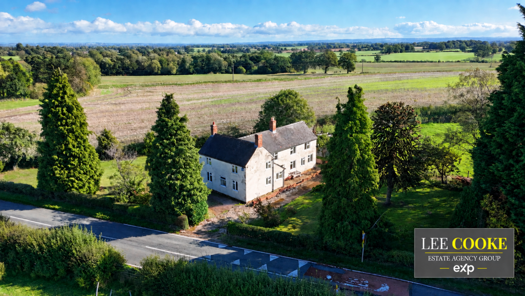 House in Stoke-on-Trent - View 2