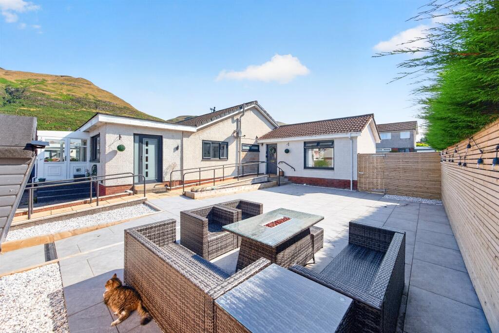 Main image of property: Craigton Crescent, Alva