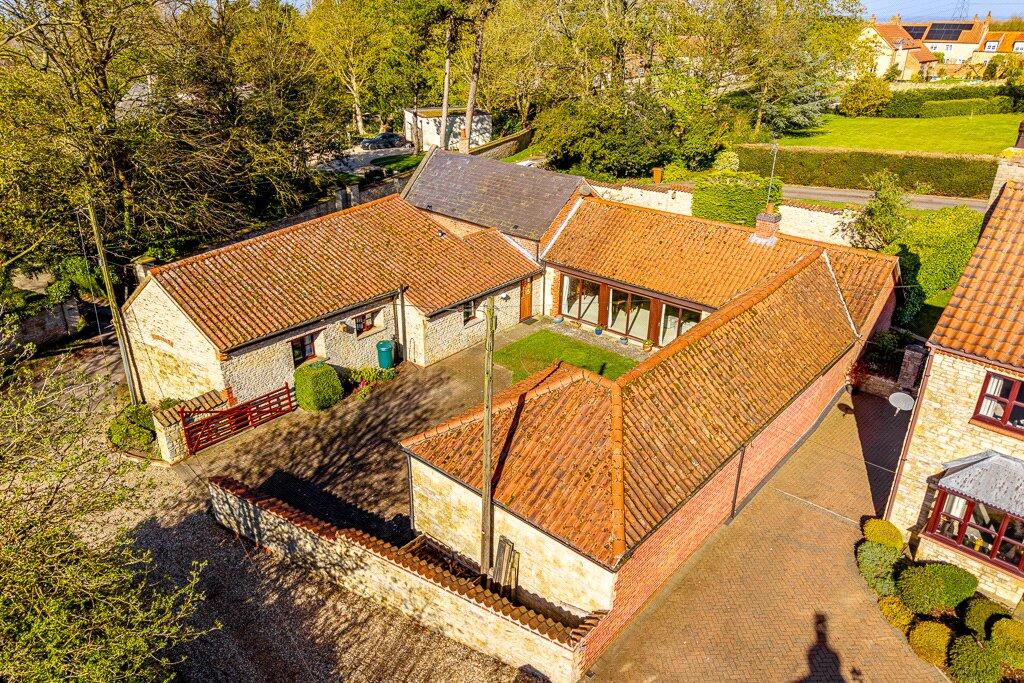 Main image of property: Far End, Boothby Graffoe, Lincoln, LN5