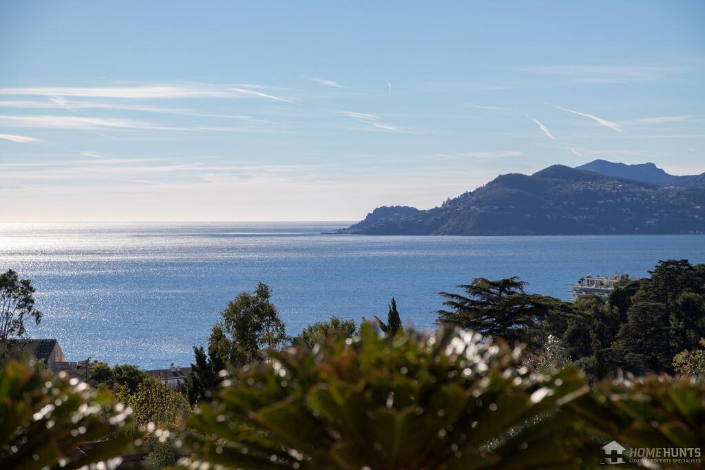 Main image of property: Provence-Alps-Cote d`Azur, Alpes-Maritimes, Cannes