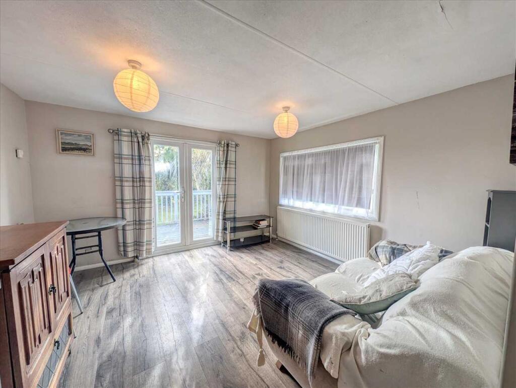 Haven Village, Brightlingsea photo 5