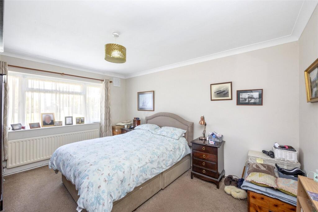 North Farm Road, Lancing, West Sussex, BN15 photo 5