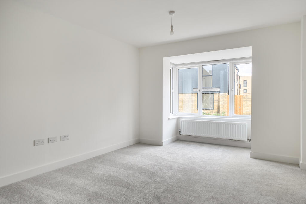 House in Chippenham, Wiltshire - View 5
