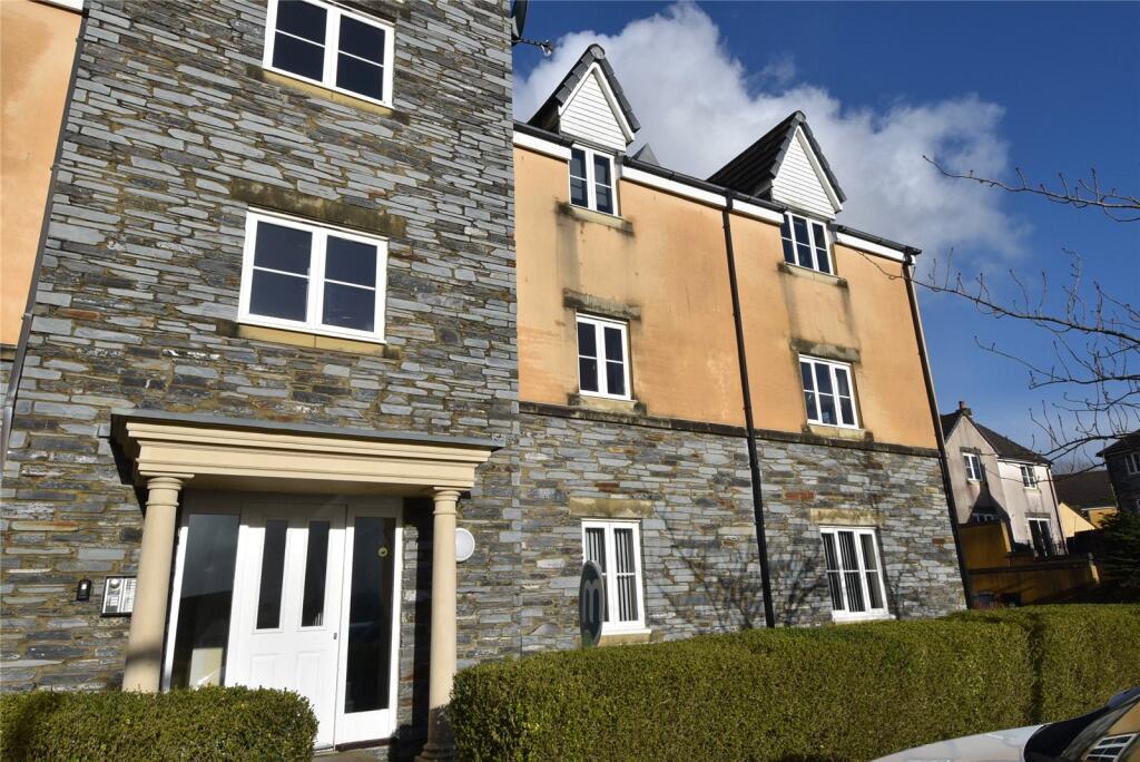 1-bed flat on Larcombe Road, St Austell, PL25, £44,000