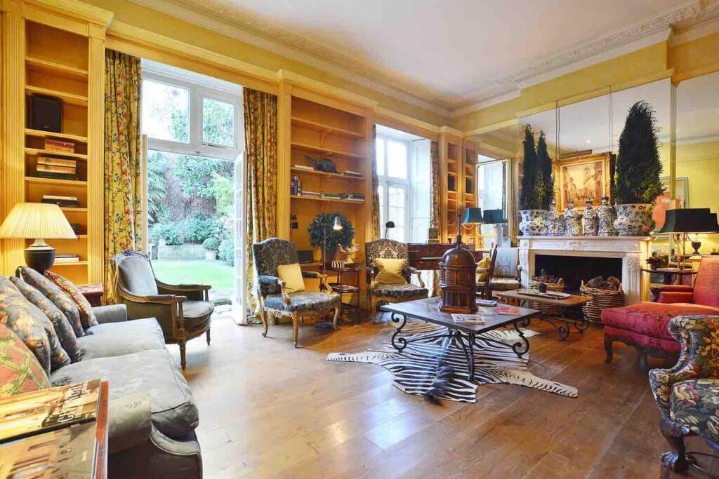 Main image of property: Warwick Avenue, Maida Vale, London, W9