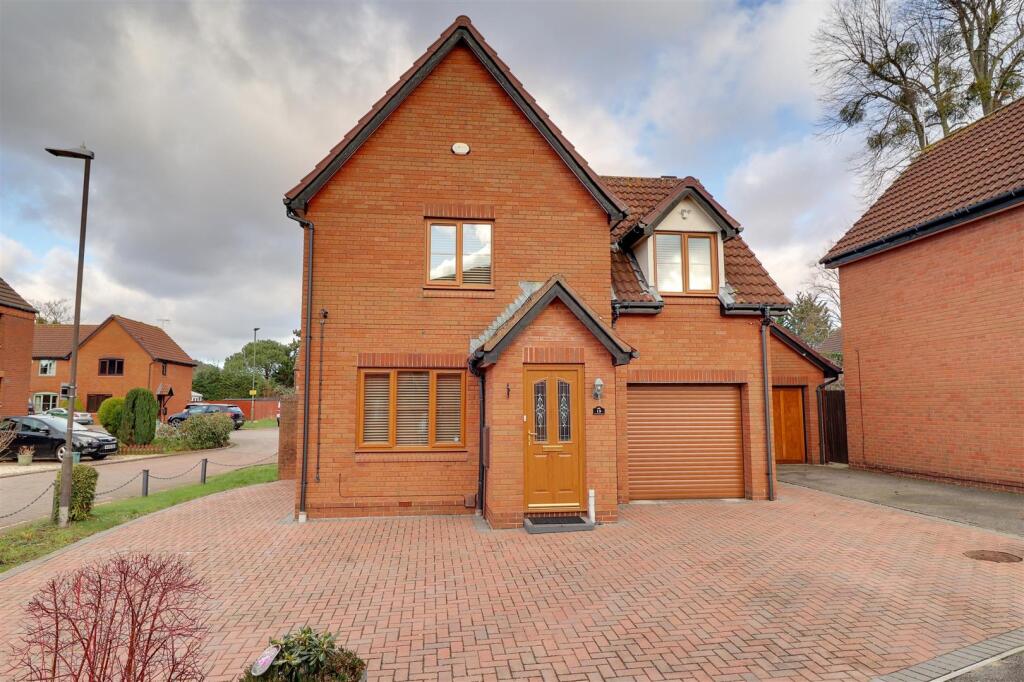 Main image of property: Berkeley Close, Hucclecote, Gloucester