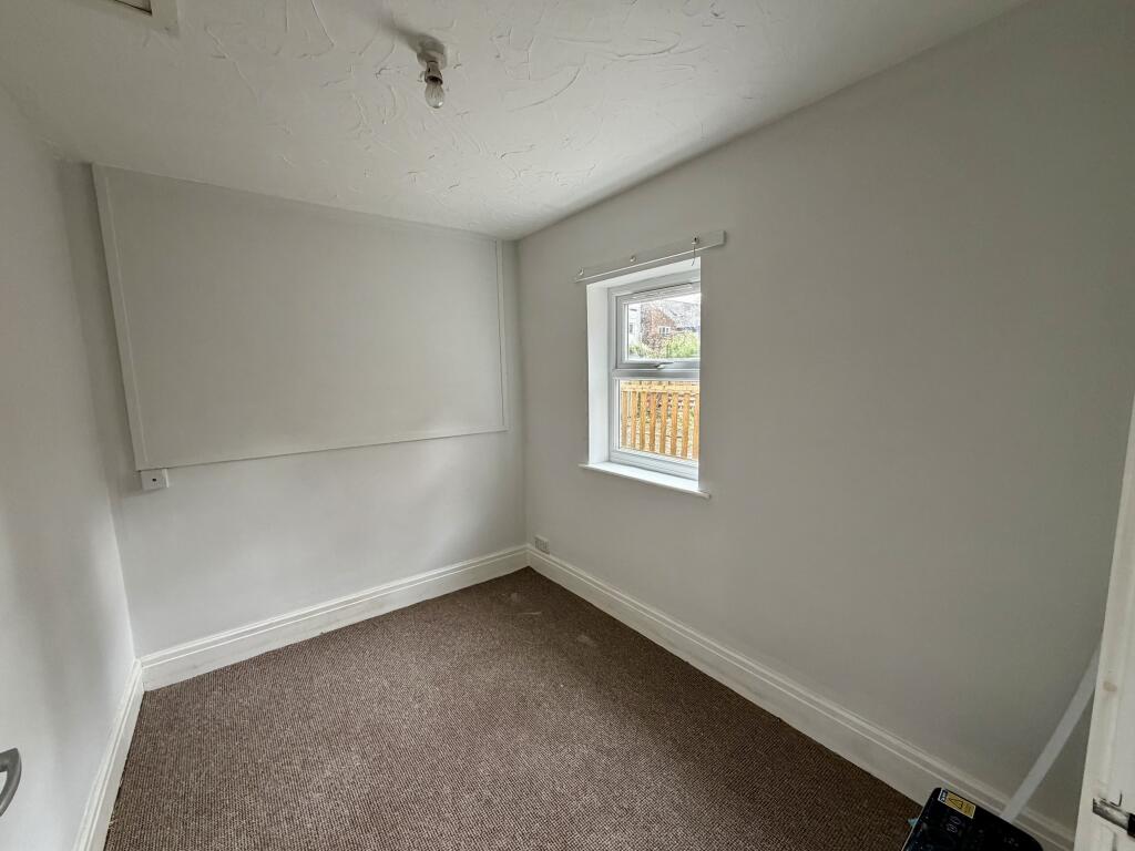 Apartment in Hull, Kingston upon Hull - More