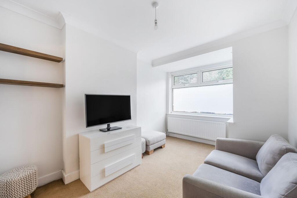 House in Tandridge, Whyteleafe - View 5
