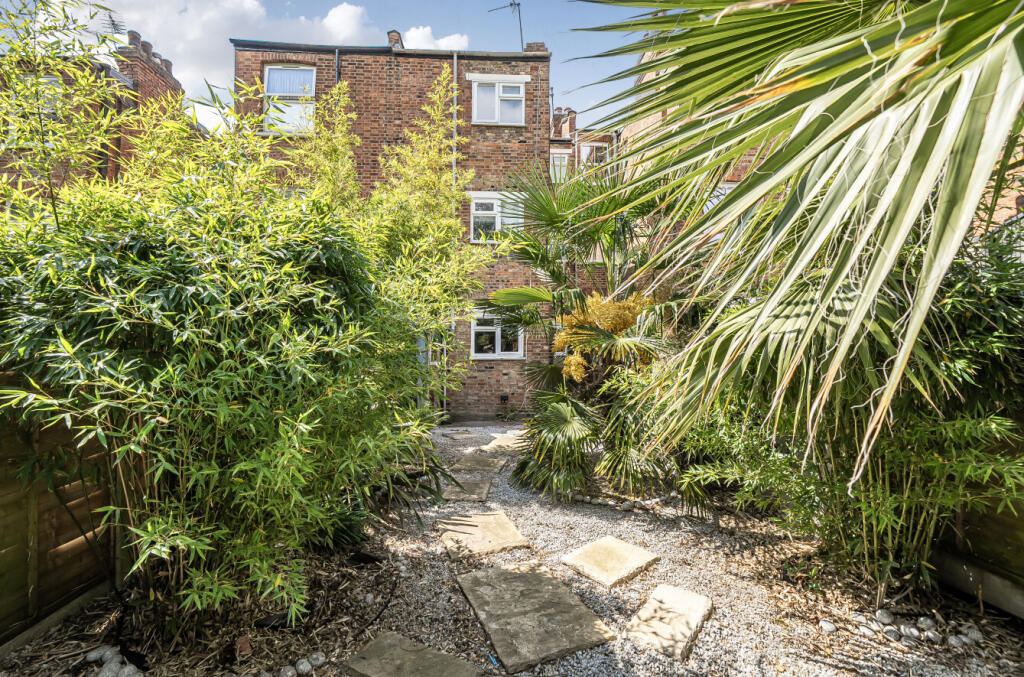 Rathcoole Gardens, London, N8 photo 2