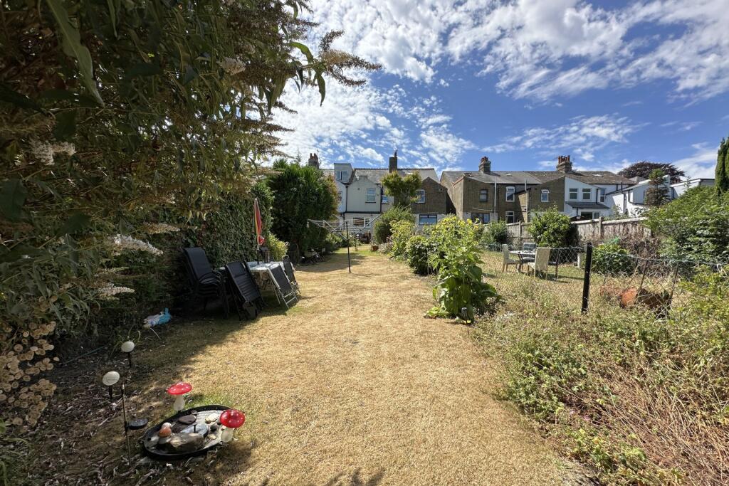 House in Canterbury - More