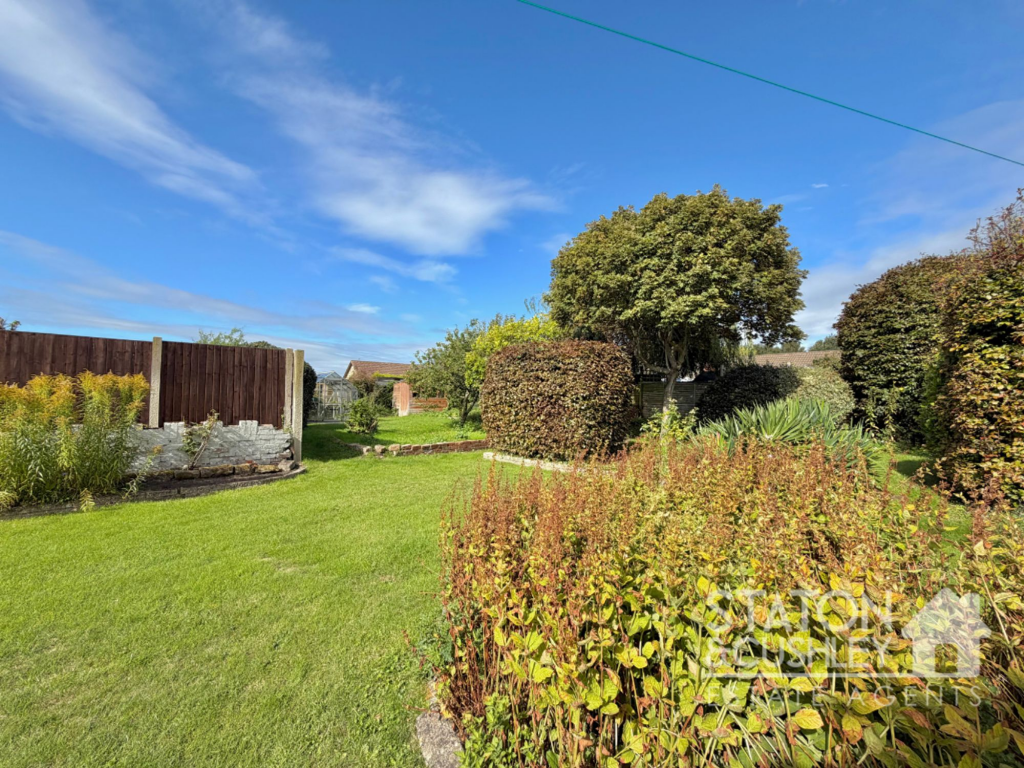 House in Mansfield, Nottinghamshire - View 2